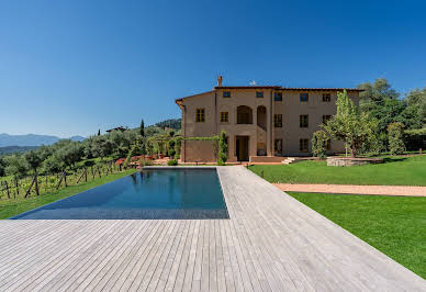 Villa avec piscine et jardin 3