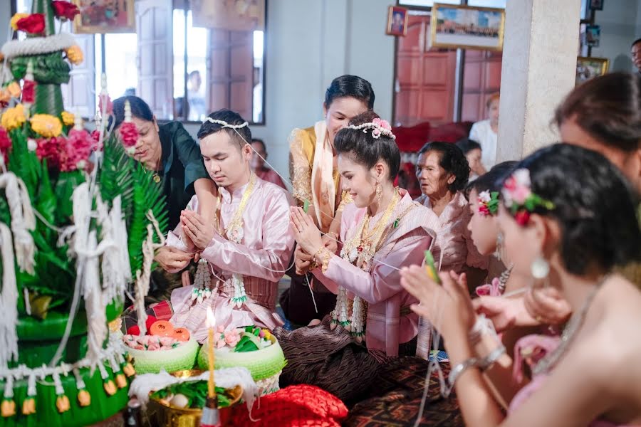 Fotógrafo de casamento Surak Chaipayoun (harakunno). Foto de 2 de setembro 2020