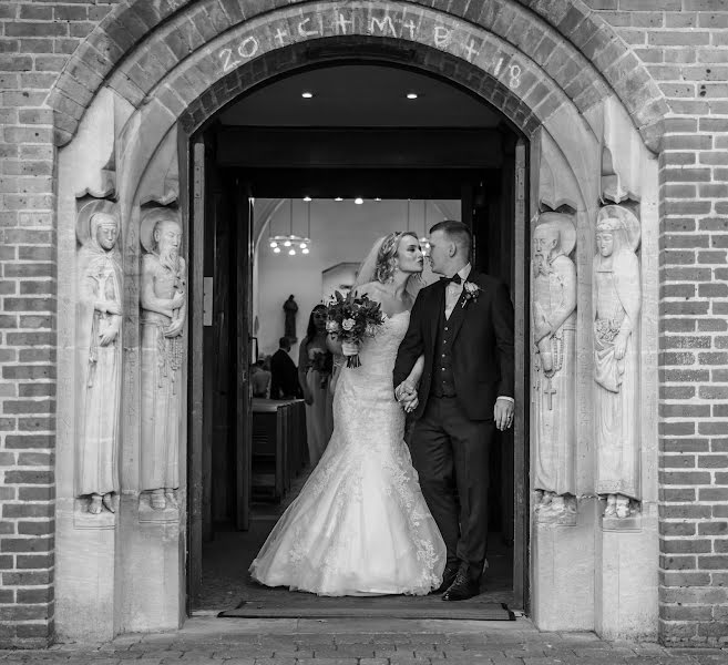 Fotografo di matrimoni Katie Battie (katiebattiephoto). Foto del 1 luglio 2019