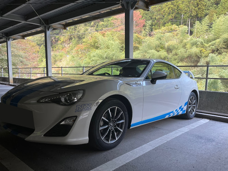 86のドライブ・紅葉と愛車・紅葉に関するカスタム事例の投稿画像3枚目