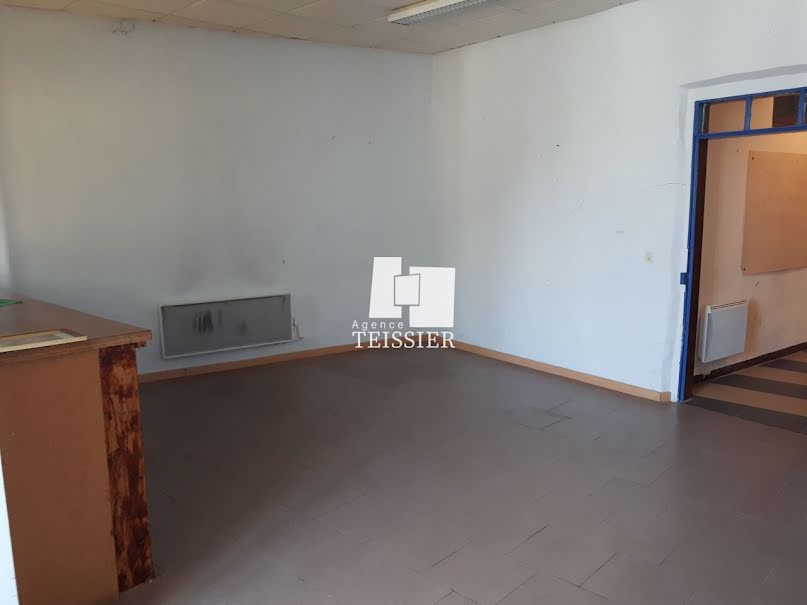 Vente maison 10 pièces 280 m² à Les Vans (07140), 265 000 €