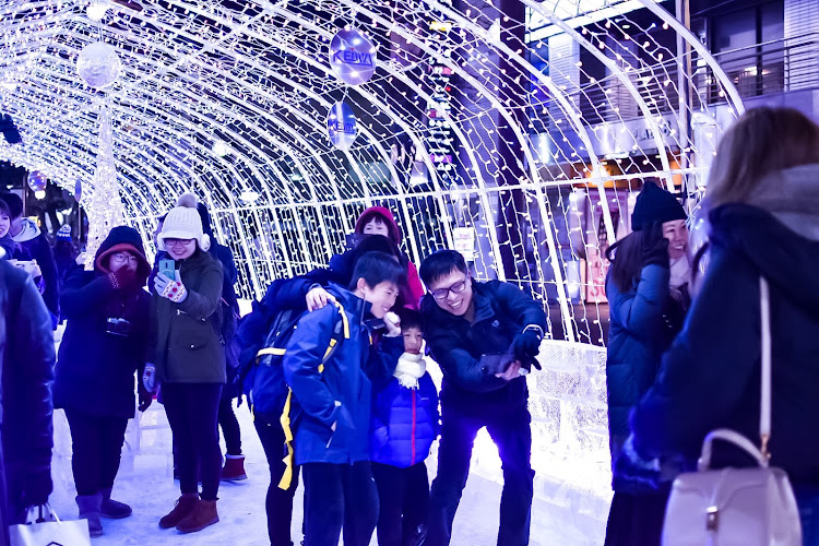 CLAシューティングブレークの札幌雪まつり・ナンチャラ教会・一眼レフ撮影・クルマ汚い〜に関するカスタム事例の投稿画像6枚目