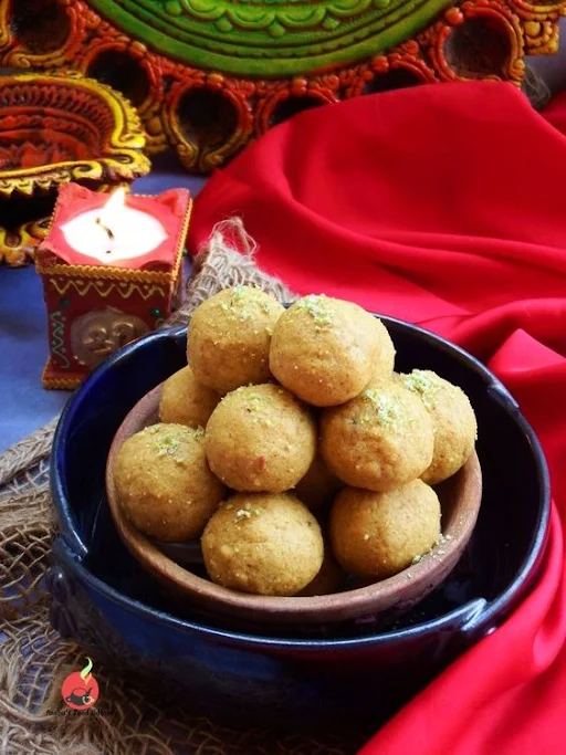 Besan Ladoo Dry Fruit