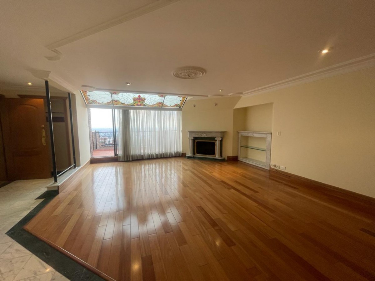 Apartamento En Venta - Los Rosales, Bogota