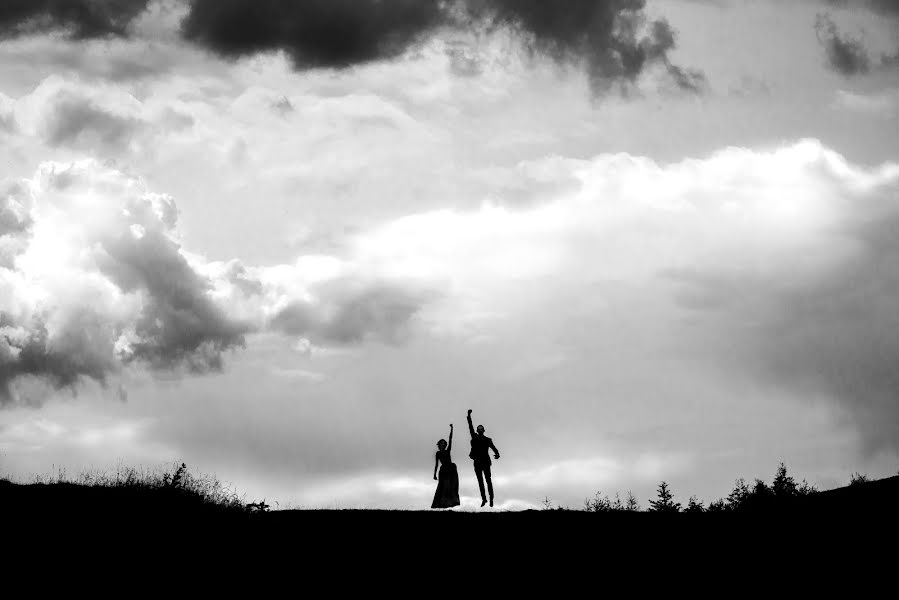 Fotografo di matrimoni Paweł Woźniak (wozniak). Foto del 13 dicembre 2019