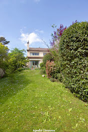 maison à Le chesnay (78)