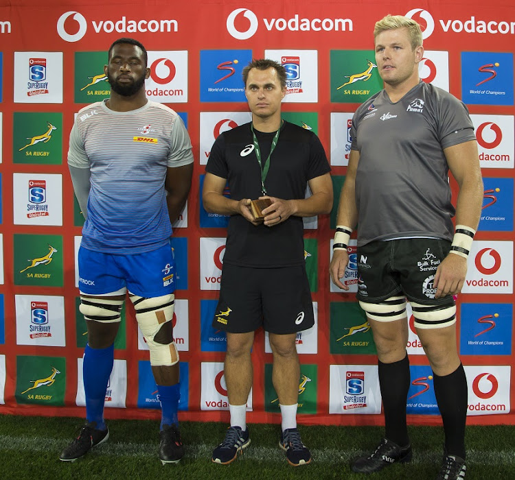 Siya Kolisi (Captain) of the DHL Stormers and Pieter Jansen van Vuren (Captain) of the Phakisa Pumas during the Super Rugby Unlocked match between Phakisa Pumas and DHL Stormers at Mbombela Stadium on October 23, 2020 in Nelspruit, South Africa.