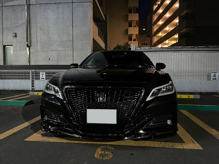 クラウンセダンの220クラウン・洗車・朝方の洗車・どうなることやら・桜とコラボしたいに関するカスタム事例の投稿画像1枚目