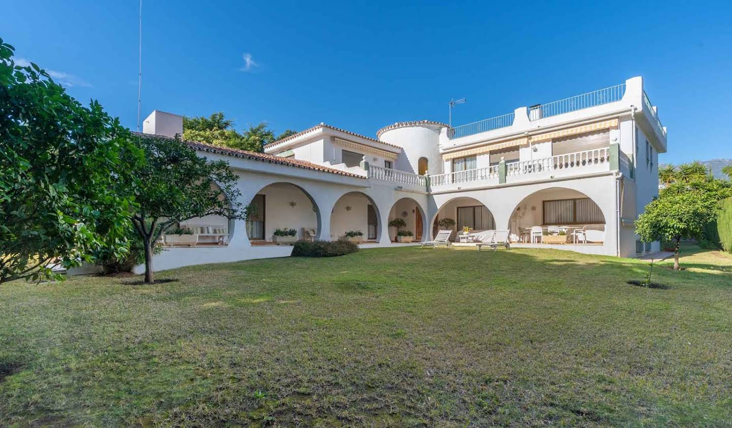 Villa with terrace Marbella