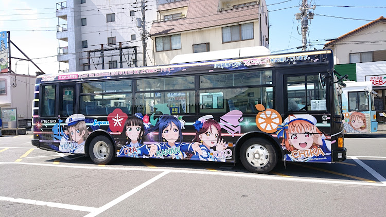 カローラフィールダーのラブライブ！サンシャイン！！・聖地巡礼・伊豆三津シーパラダイス・渡辺曜・寝そべりぬいぐるみに関するカスタム事例の投稿画像10枚目