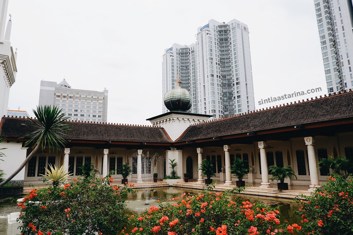 Columbarium atau Rumah Abu di Ereveld Menteng Pulo