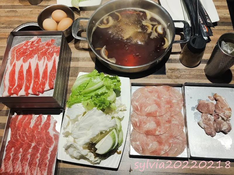 初訪，魯山人，壽喜燒火鍋吃到飽