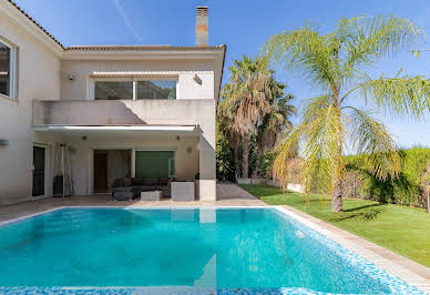 Maison avec jardin et terrasse 1