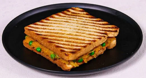 Chicken Keema Cheese Sandwich