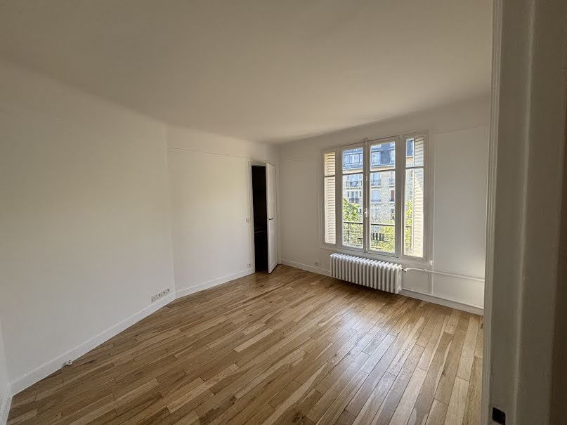 Location  appartement 2 pièces 51.7 m² à Paris 14ème (75014), 1 438 €