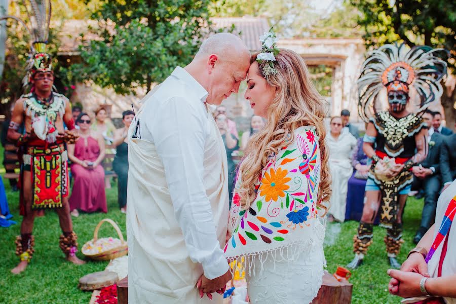 Fotografo di matrimoni Andrea Guadalajara (andyguadalajara). Foto del 31 marzo 2022