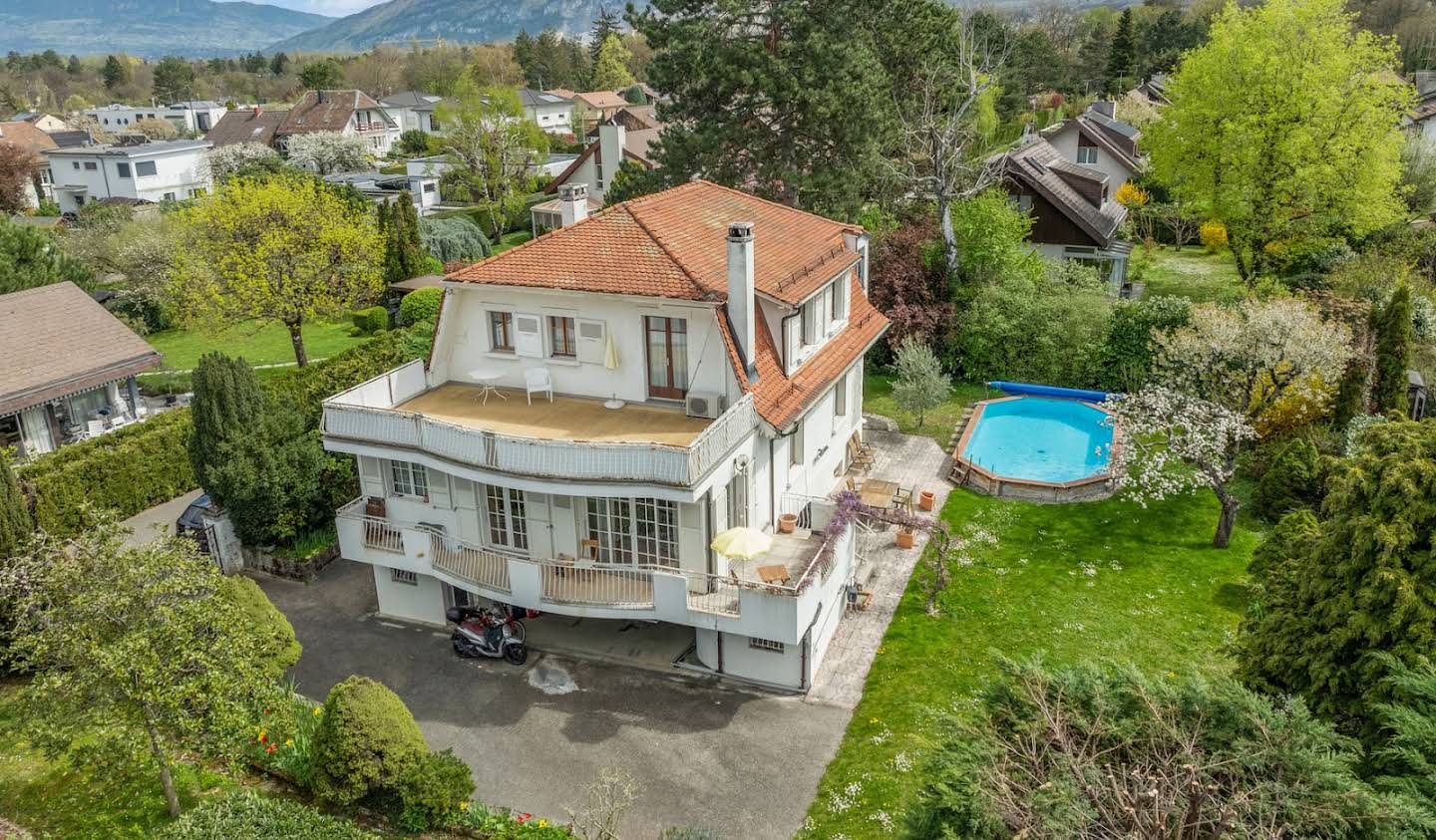 Maison avec jardin et terrasse Plan-les-Ouates