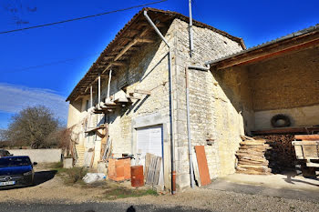 maison à Challes-la-Montagne (01)