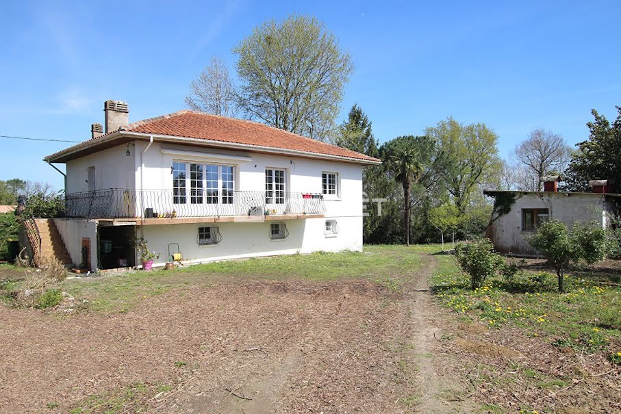 Vente maison 6 pièces 141 m² à Orthez (64300), 201 000 €