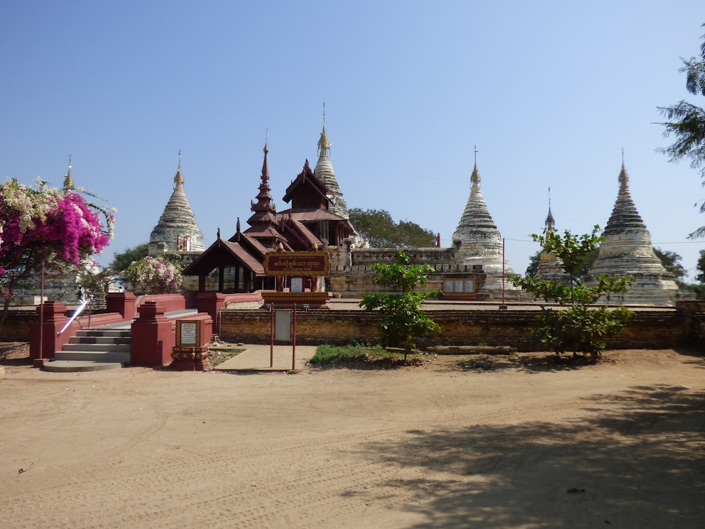 bagan - MINOCHANTHA STUPA GROUP