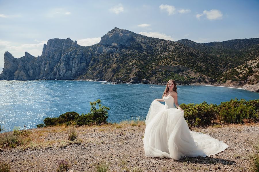 Wedding photographer Aleksandra Alesko (arastudio). Photo of 25 June 2020