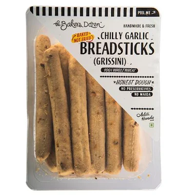 THE BAKERS DOZEN The Baker's Dozen Chilli Garlic Grissini Breadsticks - 100% Wholewheat - 100 gm