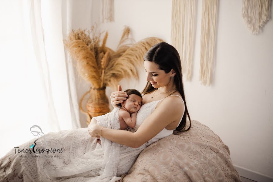 Fotógrafo de bodas Mary Indelicato (teneremozioni). Foto del 15 de junio 2022