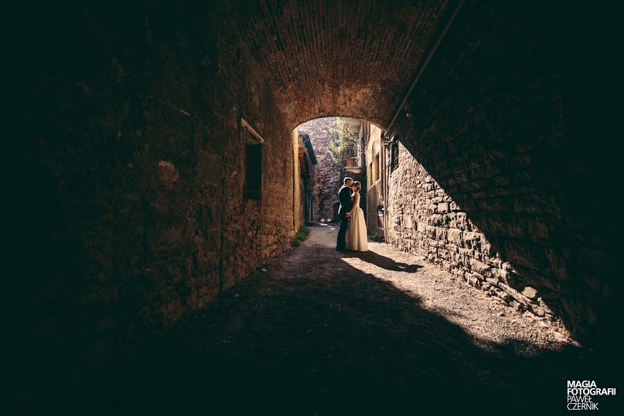 結婚式の写真家Paweł Czernik (pawelczernik)。2015 10月26日の写真