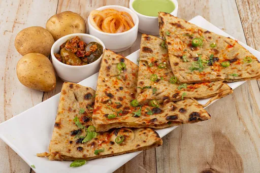 Aloo Pyaz Paratha Combo