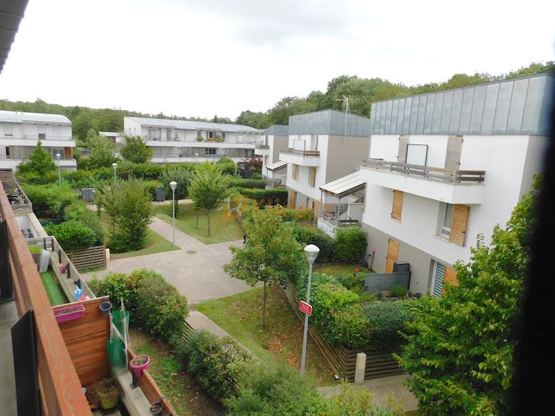 Vente appartement 3 pièces 64.28 m² à Sainte-genevieve-des-bois (91700), 244 000 €