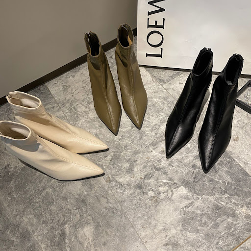 Title 3, Elastic pointed toe stiletto mid-heel short boo...