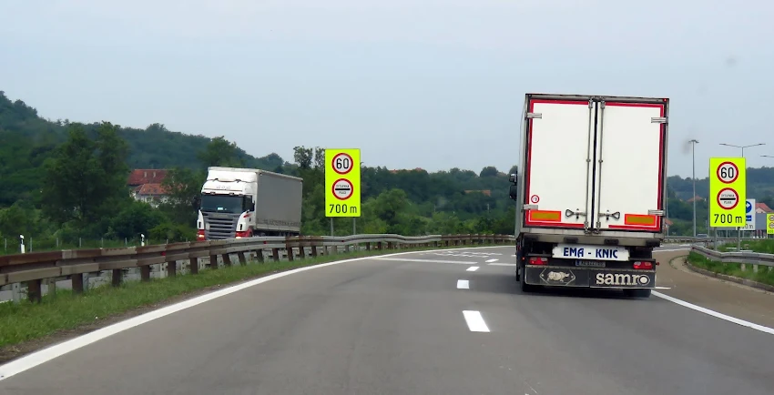 Sudar na autoputu kod Niša, troje povređenih