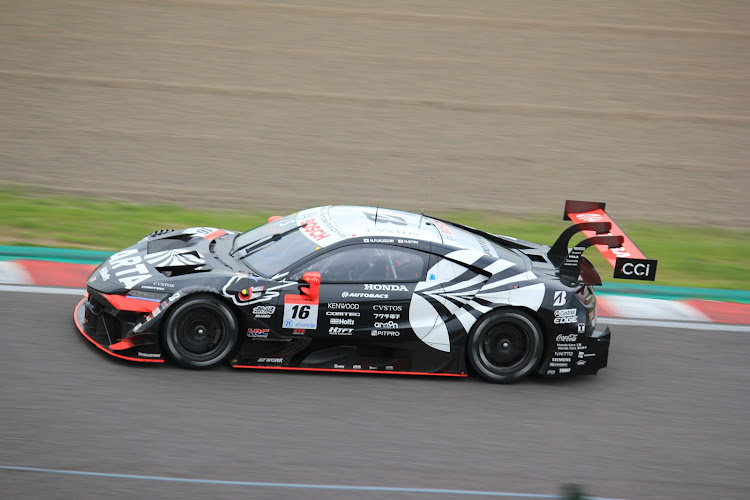 yuuto okamatsuさんが投稿した鈴鹿スーパーGT・ARTA NSX-GT・６月もよろしくお願いします・鈴鹿サーキット・NSX-GTに関するカスタム事例の投稿画像2枚目