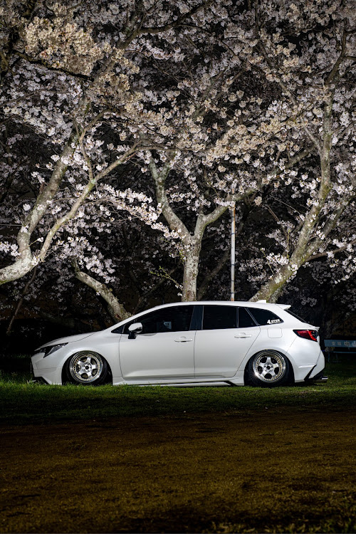 カローラツーリングのカローラ・カローラスポーツ・エアサス・アウトリップ・桜コラボに関するカスタム事例の投稿画像3枚目