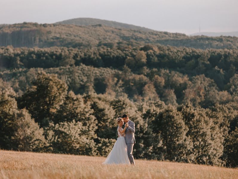 Fotógrafo de bodas Levente Szabó (leventeszabo). Foto del 23 de febrero 2023