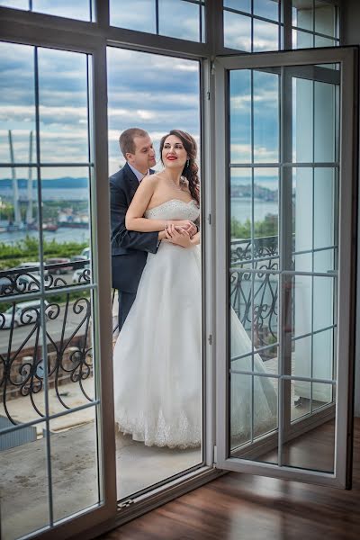 Fotógrafo de casamento Natalya Grek (natalopez). Foto de 3 de julho 2017