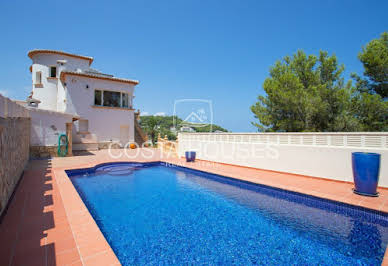 Villa with pool and terrace 15