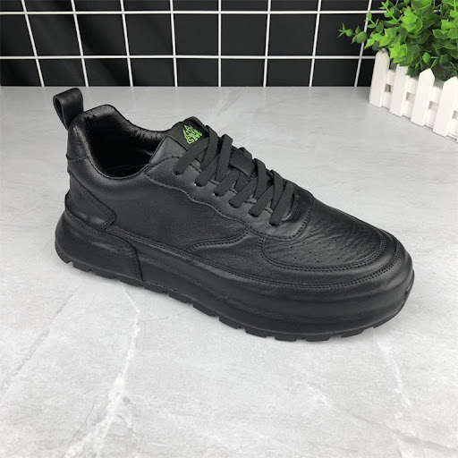Title 2, Sapatos masculinos casuais leves, com sola maci...