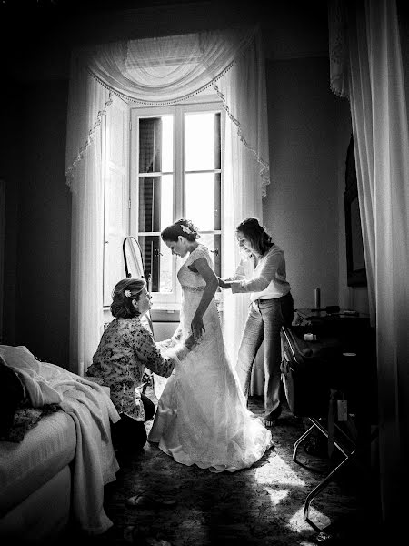 Wedding photographer Vittore Buzzi (buzzi). Photo of 8 February 2014