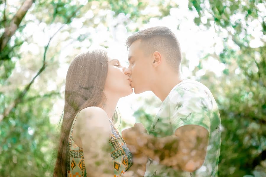 Fotógrafo de casamento Lera Valeriia Sychova (sychova-valeriia). Foto de 29 de setembro 2019