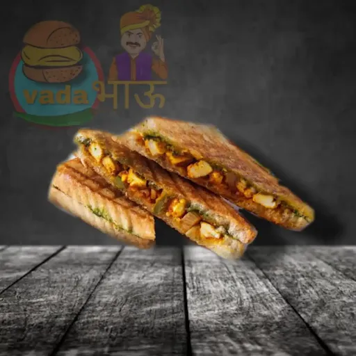 Paneer Makhani Grilled Sandwich