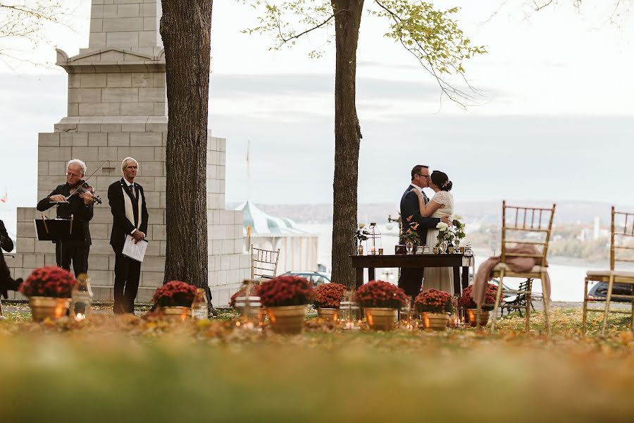 Fotógrafo de casamento Annie Simard (anniesimard). Foto de 23 de maio 2019