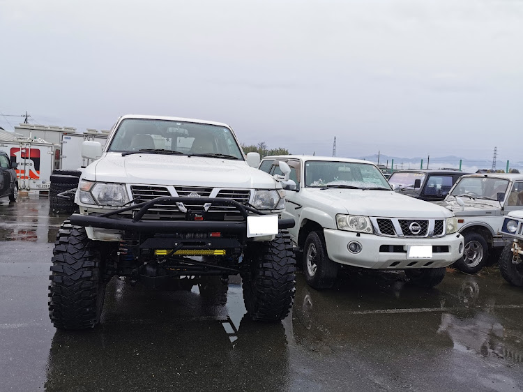 サファリの桜とコラボ・車両入替え・ディーゼルターボ・直列6気筒エンジンに関するカスタム事例の投稿画像10枚目