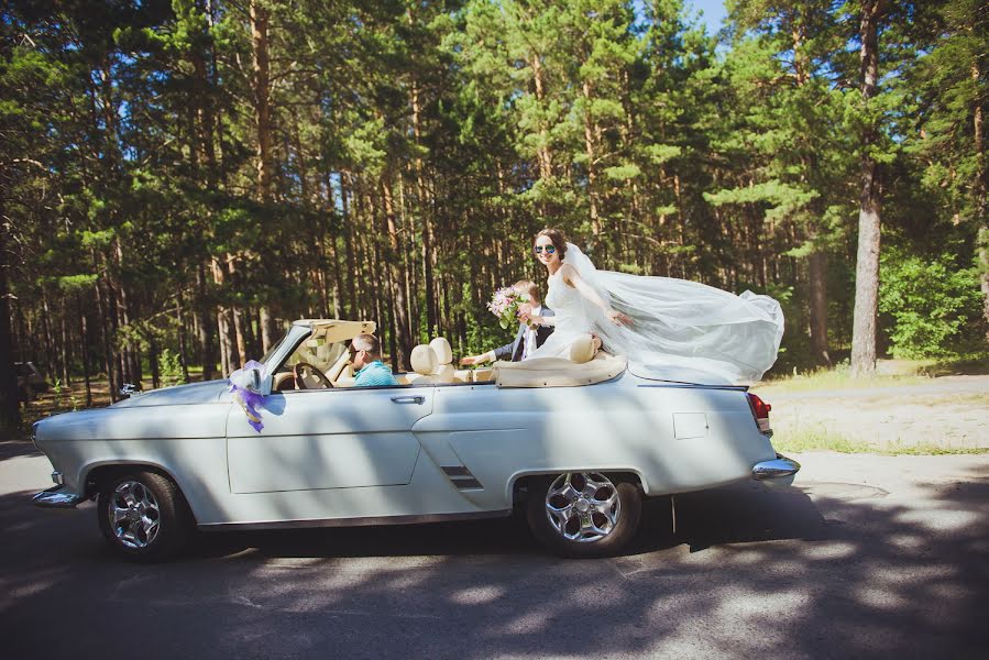 Wedding photographer Lyudmila Kuznecova (lusi). Photo of 1 July 2015