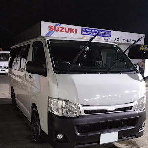 ハイエースバン TRH200V