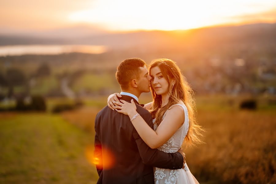 Fotografo di matrimoni Łukasz Potoczek (zapisanekadry). Foto del 12 gennaio 2022