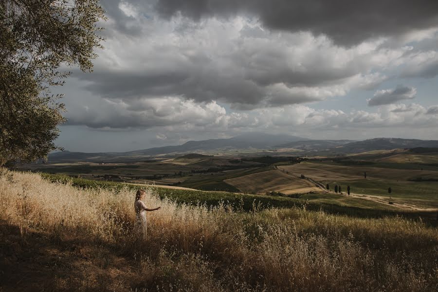 Wedding photographer Aleksandra Malexandra (malexandra). Photo of 6 June 2022