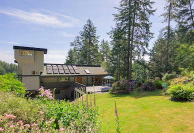 House with garden and terrace 14