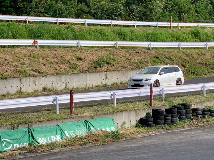 カローラフィールダーのプチオフ・サーキット走行に関するカスタム事例の投稿画像3枚目