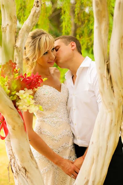 Wedding photographer Tatyana Zakharova (tanullyaz). Photo of 19 July 2014